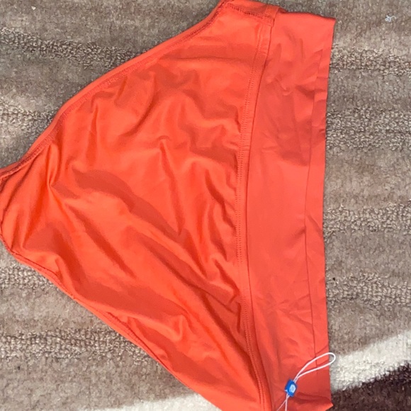 Swimwear - Picture 4 of 8